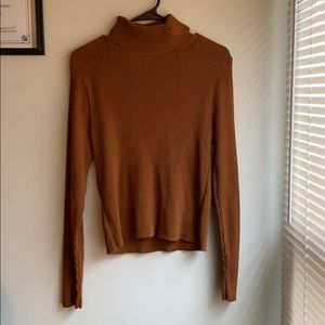 Turtle neck long sleeve sweater.🍂🍂🍂